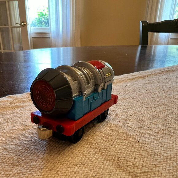 2004 Jet Engine Thomas the Train Diecast Metal Tank Engine Sounds Lights Tested - Picture 1 of 8